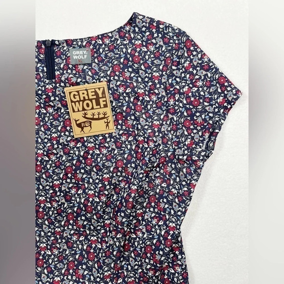 GREY WOLF Women’s Short Sleeve Fit & Flare European Polish Brand‎ Navy Floral 10 - Picture 3 of 13